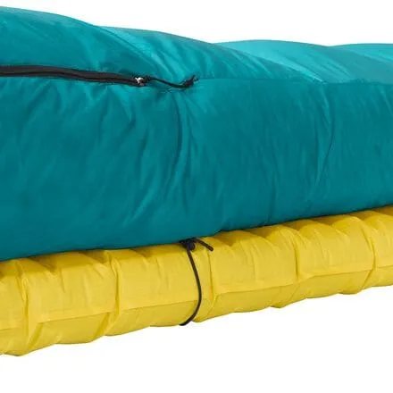 Inferno Double Sleeping Bag: 15ft Down The North Face in Enamel Blue/TNF Black