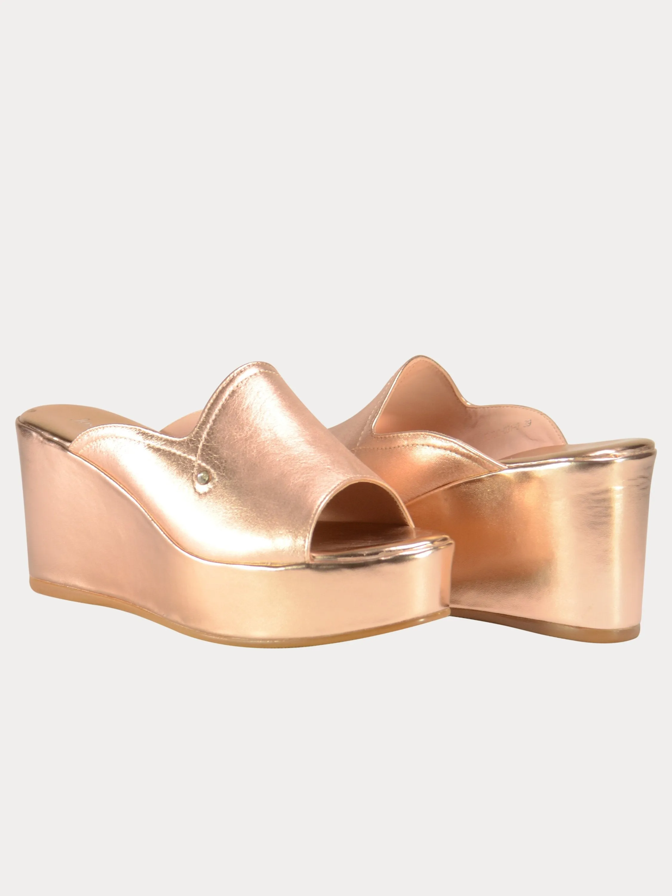 Josef Seibel Shiny Leather Wedges