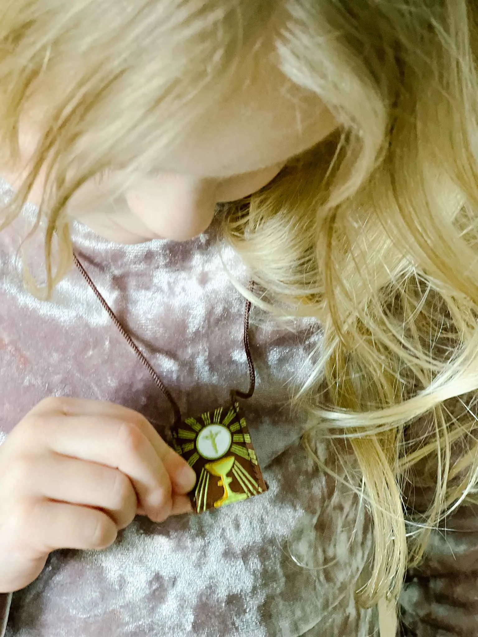 Kids Brown Scapular, Brown & Gold, Eucharist