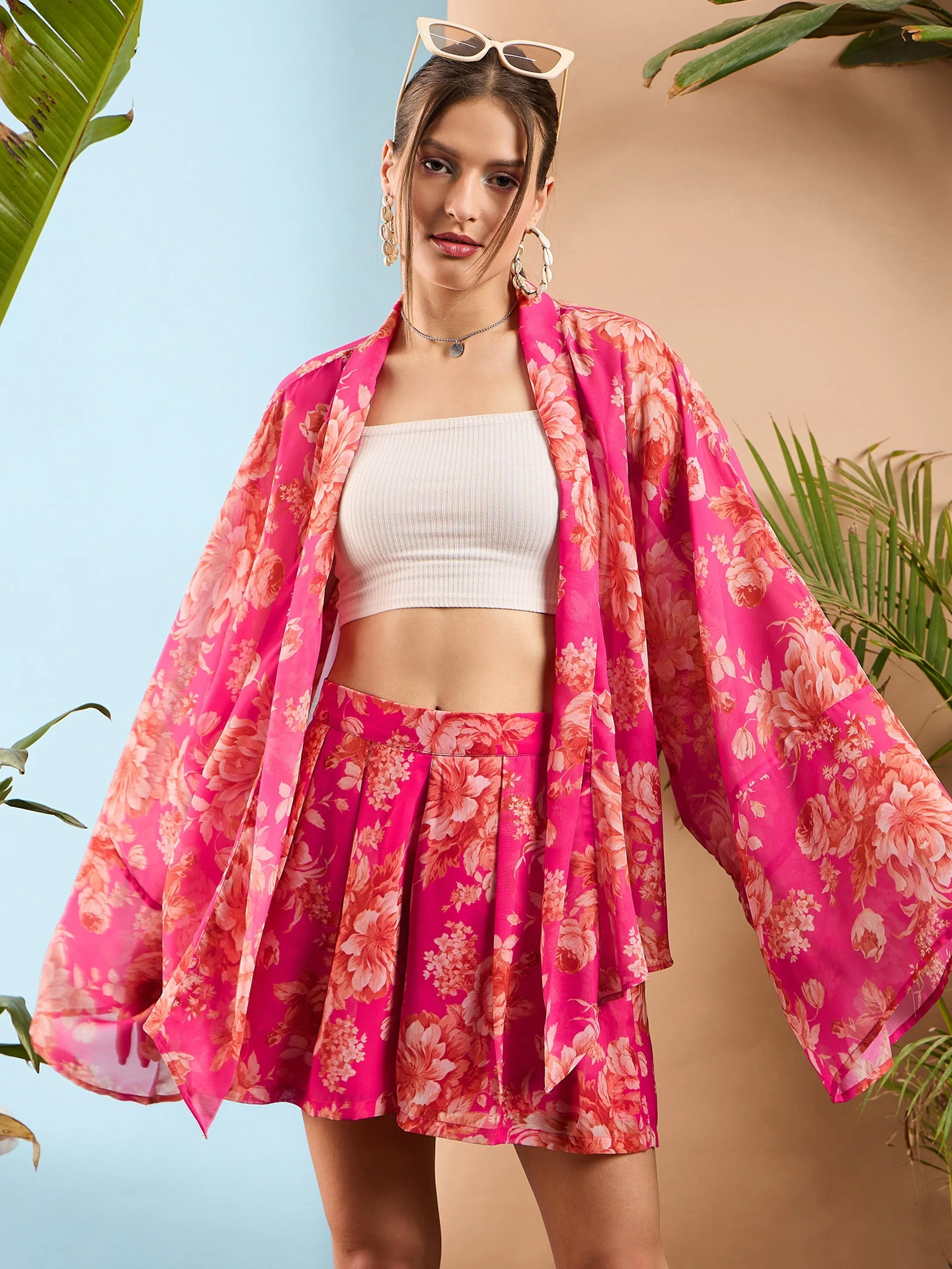 Women Pink Floral Kimono Shrug With Shorts